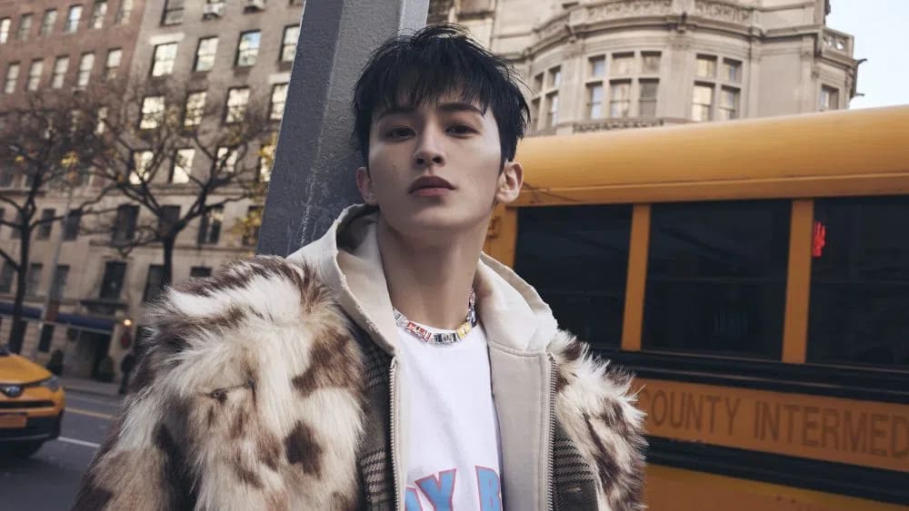Mark Lee (born August 2, 1999), known mononymously as Mark, is a prominent Canadian rapper, singer, and songwriter who built his career in the South Korean music industry. Over a decade, he established himself as one of K-pop's most prolific and versatile artists.Career OverviewNCT and Sub-units: Debuted under SM Entertainment in 2016. He uniquely served across multiple configurations of the boy band NCT, including NCT U, NCT 127, and NCT Dream, as well as the supergroup SuperM.Solo Debut: Released his first full-length solo studio album, The Firstfruit, on April 7, 2025.Departure from SM: Formally concluded his 10-year journey with SM Entertainment and departed from NCT on April 8, 2026.Upper Room Label: Launched his own independent agency and creative music label, Upper Room (stylized as UPRM Label), in June 2026, serving as its co-CEO.