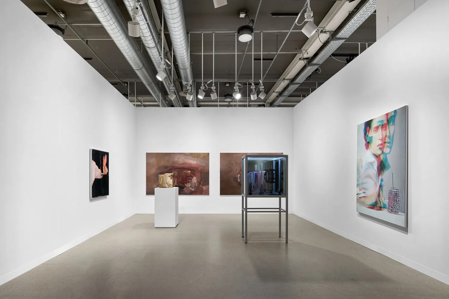 Jennifer Bolande works (at Magenta Plains)  Apparition #1 (2026): C-print mounted on Dibond in welded aluminum frame — trompe l'oeil or reflective photographic elements. Museum (2025): Polished bronze sculpture that reflects its surroundings, implicating viewers and the art system.